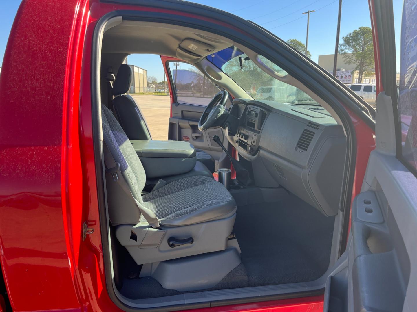 2007 red /black Dodge Ram 1500 SLT 2WD (1D7HA16K97J) with an 3.7L V6 SOHC 12V engine, Manual transmission, located at 14700 Tomball Parkway 249, Houston, TX, 77086, (281) 444-2200, 29.928619, -95.504074 - Photo#10